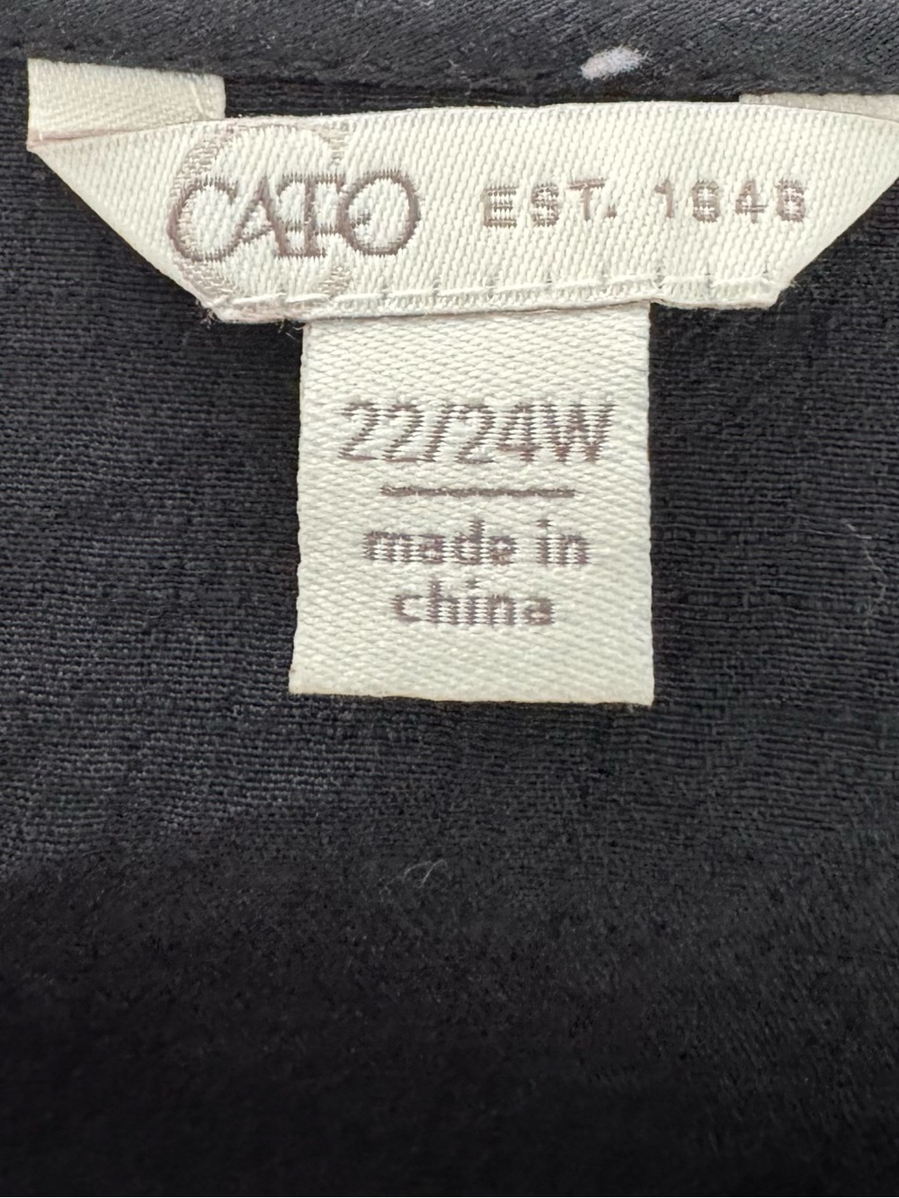Cato black V-Neck Button-Front Blouse with Wooden Buttons - Picture 5 of 6